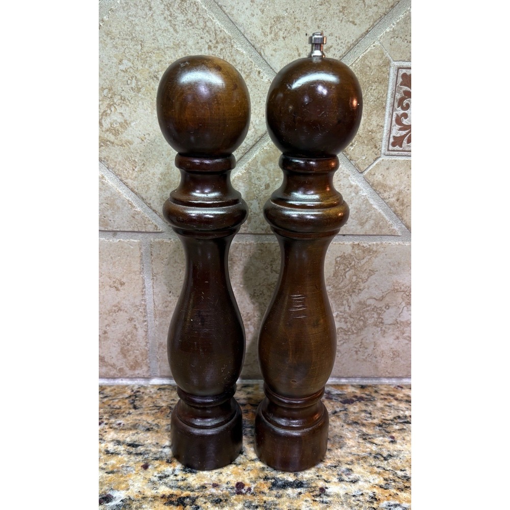 Vintage Goodwood Salt and Pepper Mill Set – MCM – Made in Taiwan 13"